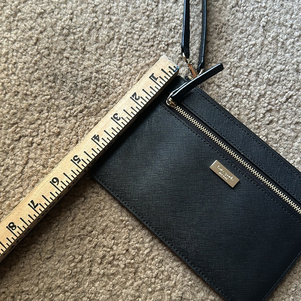 Flat Kate Spade wristlet - Picture 4 of 5